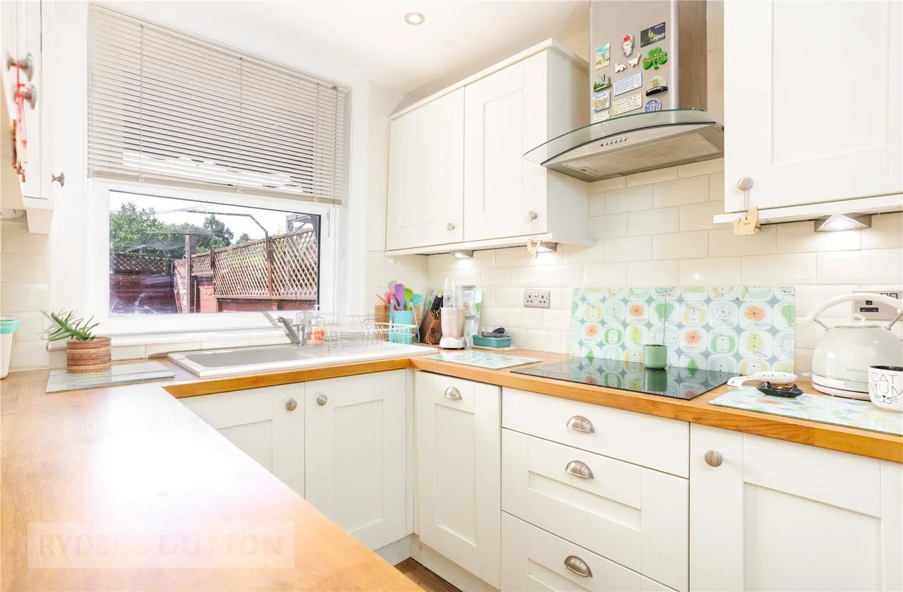 Moreton Street, Chadderton, OL9, photo 7