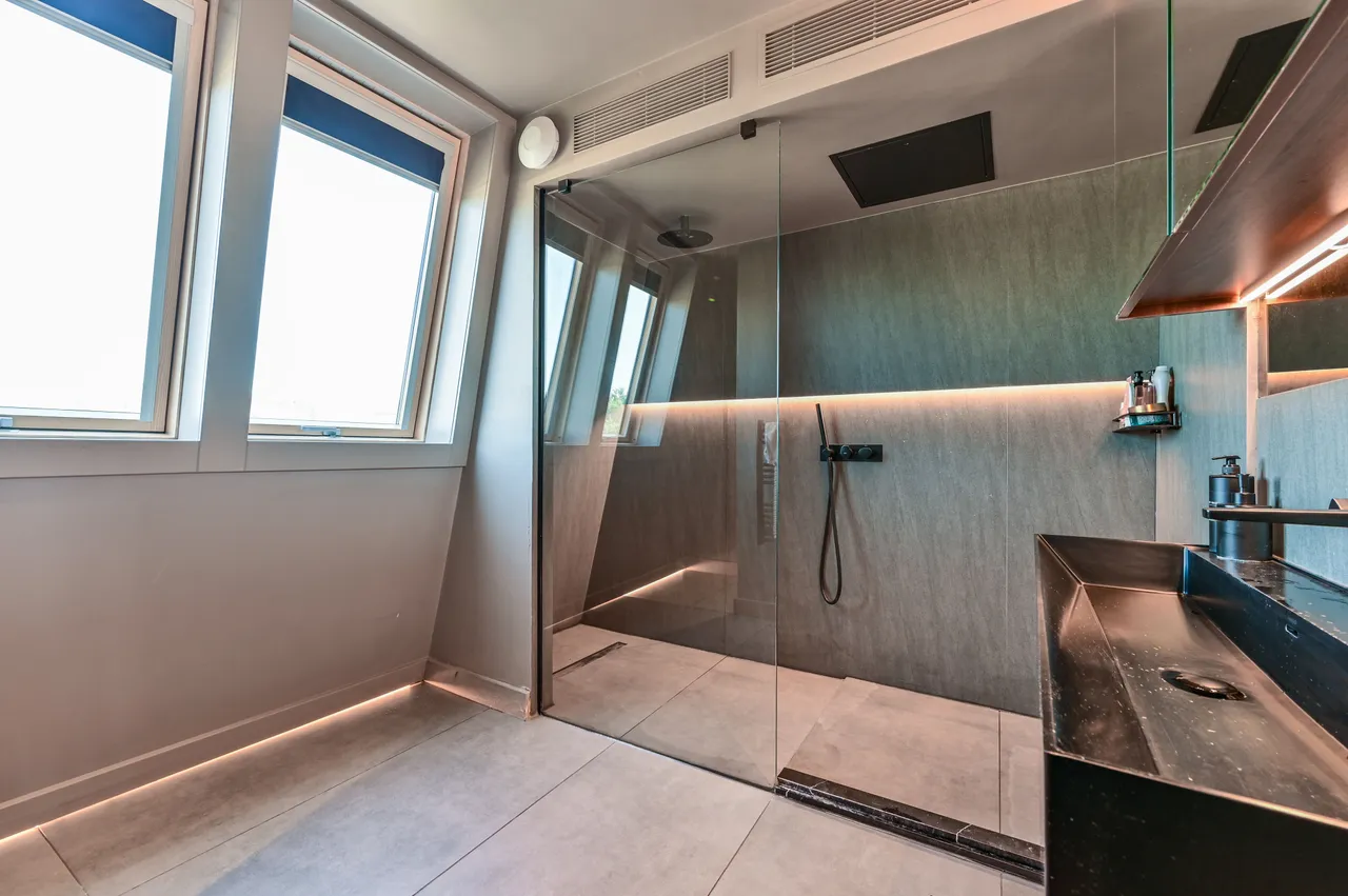 Flat 10, 187 Caledonian Road, London, photo 6