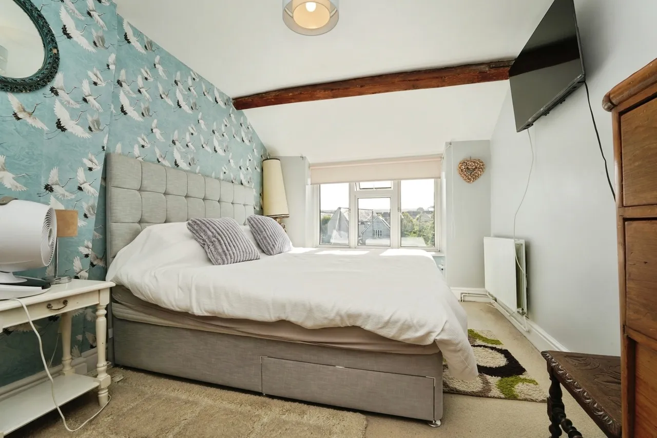 Church Road, Cam, GL11, photo 12