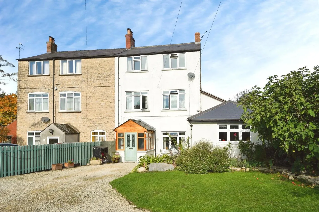 Church Road, Cam, GL11, photo 30