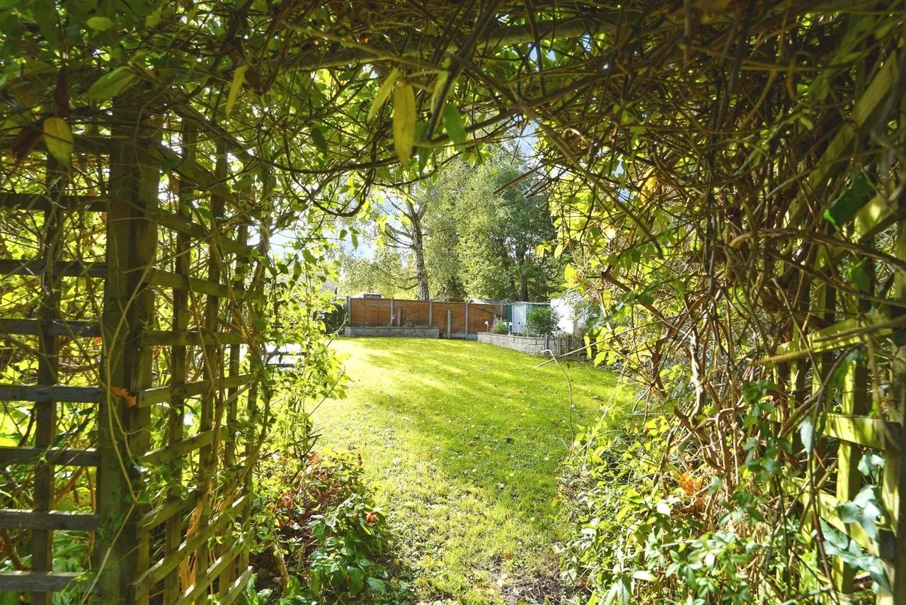 Church Road, Cam, GL11, photo 27