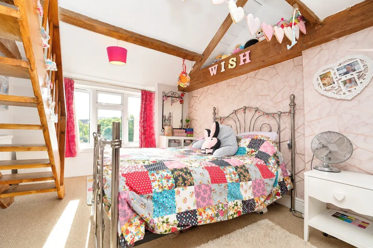 Church Road, Cam, GL11, photo 10