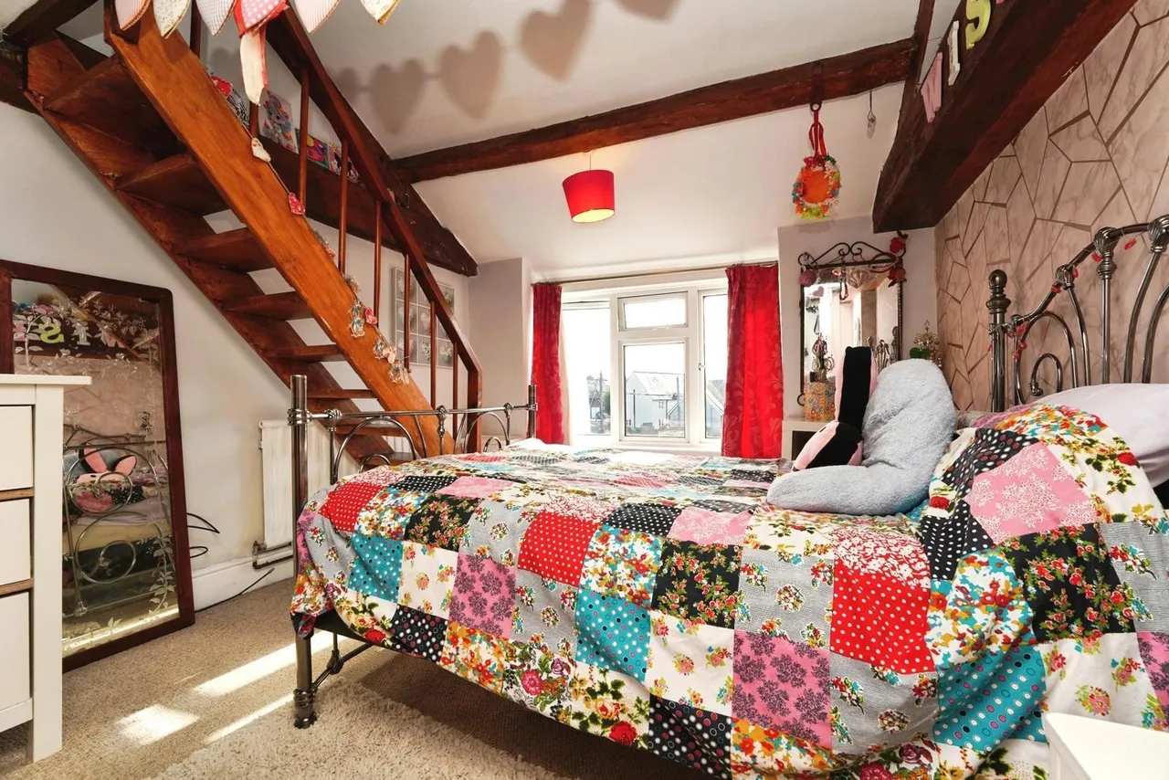 Church Road, Cam, GL11, photo 34