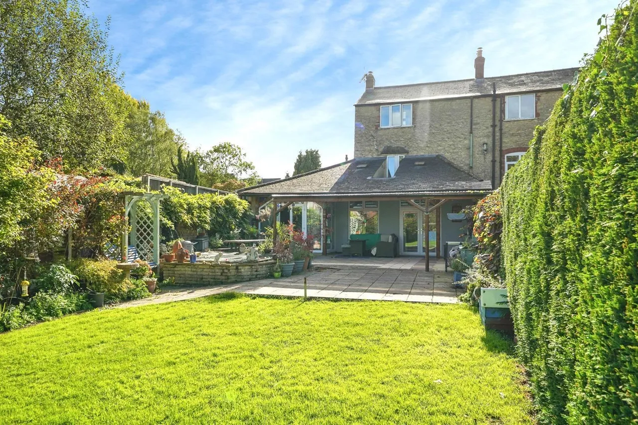 Church Road, Cam, GL11, photo 24