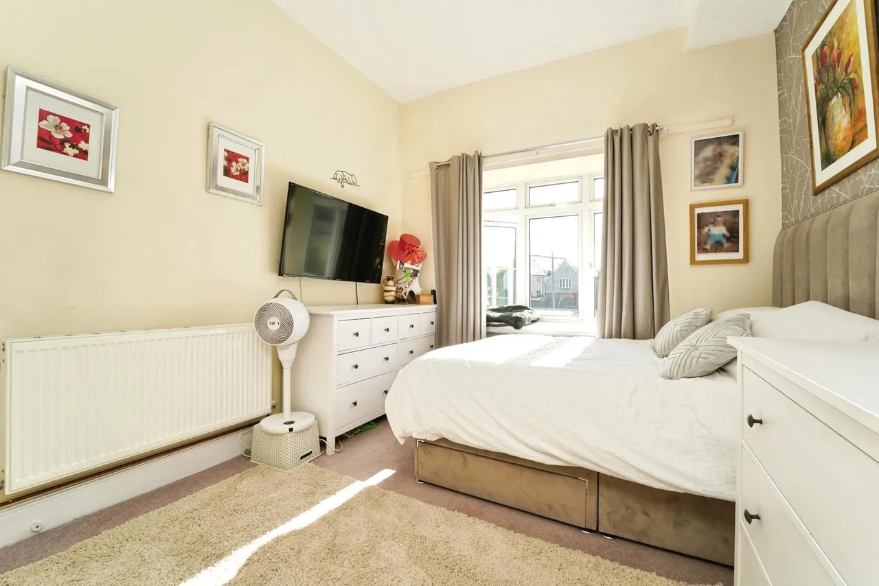 Church Road, Cam, GL11, photo 17