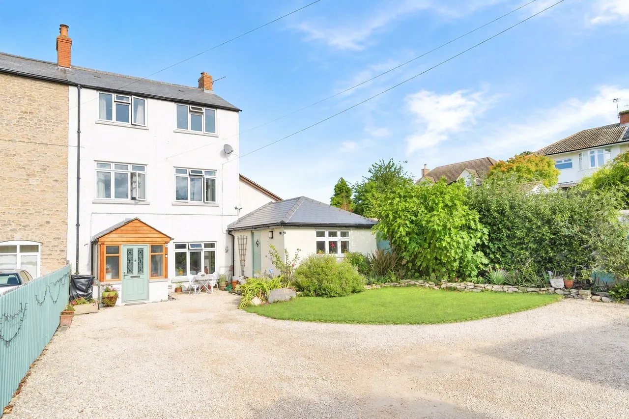 Church Road, Cam, GL11, photo 2