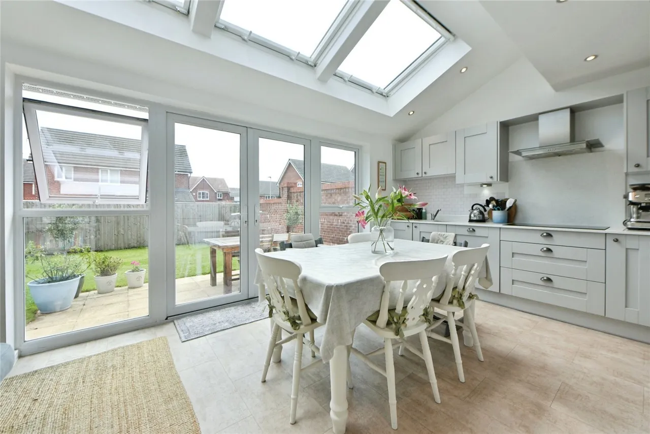 Hadrians Turn, Blackburn, Lancashire, BB2, photo 6