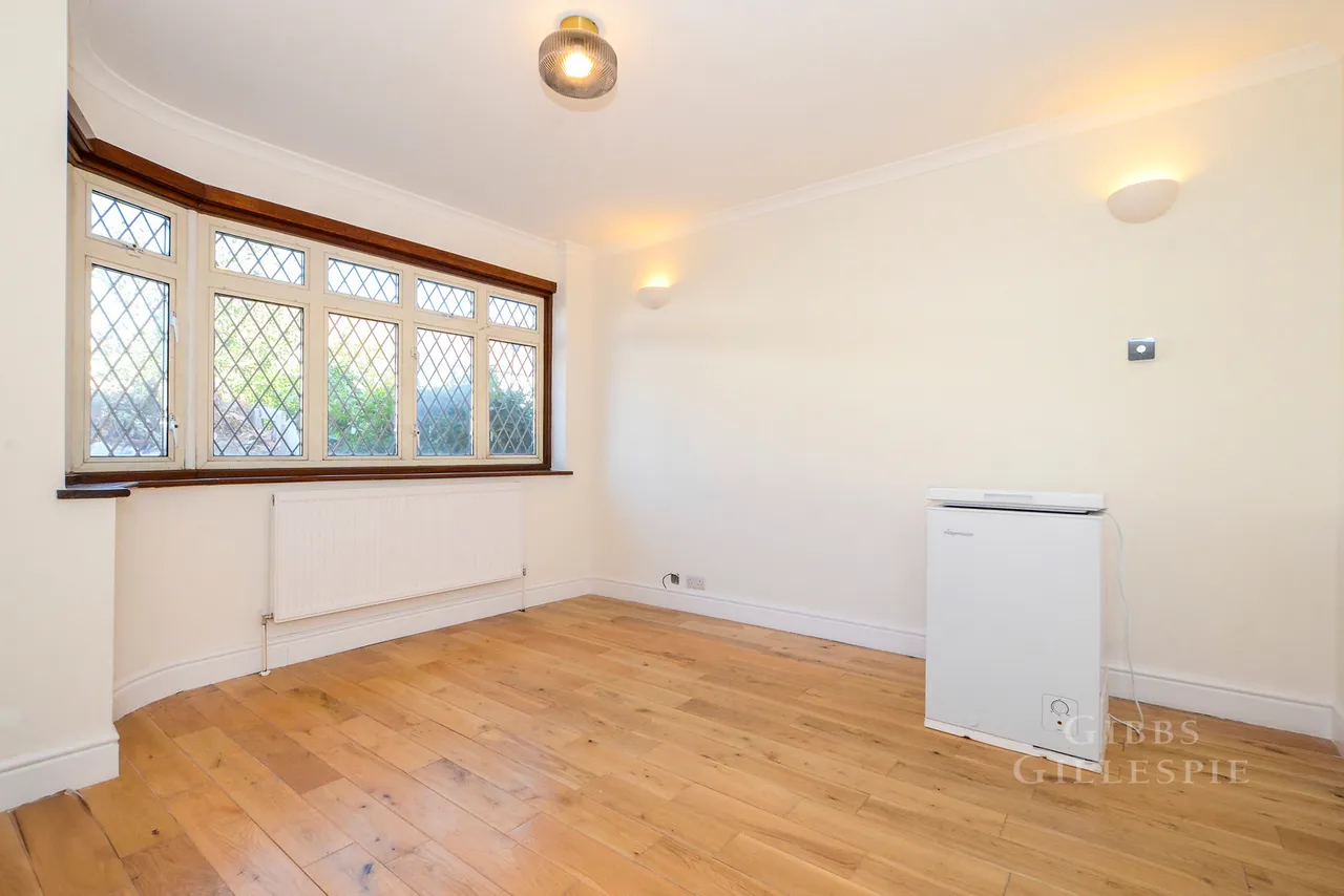 Leamington Crescent, Harrow Fees Apply, HA2, photo 4