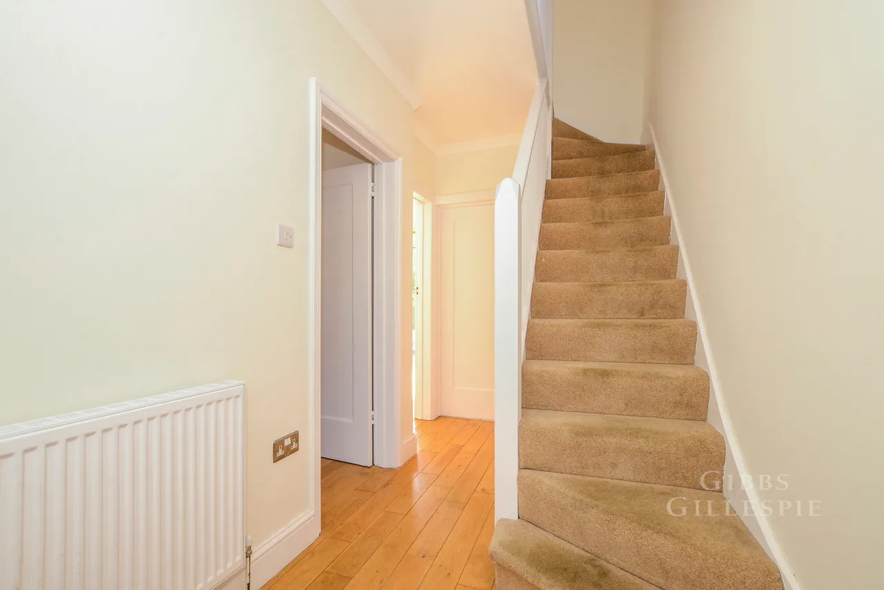 Leamington Crescent, Harrow Fees Apply, HA2, photo 3
