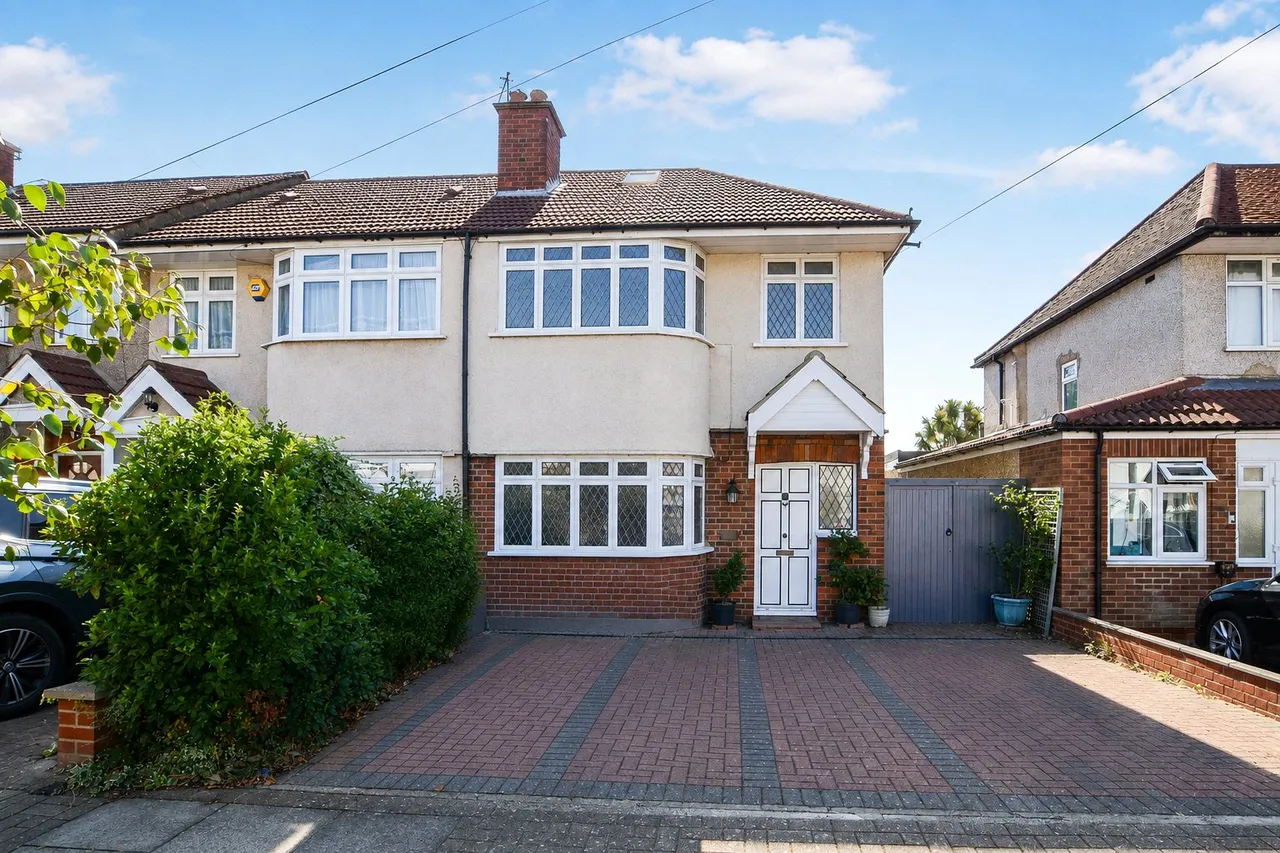 Leamington Crescent, Harrow Fees Apply, HA2, photo 17