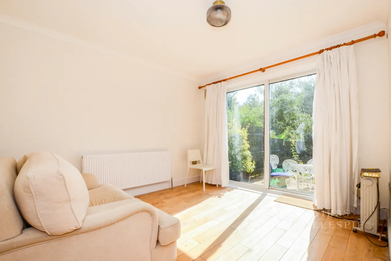 Leamington Crescent, Harrow Fees Apply, HA2, photo 5
