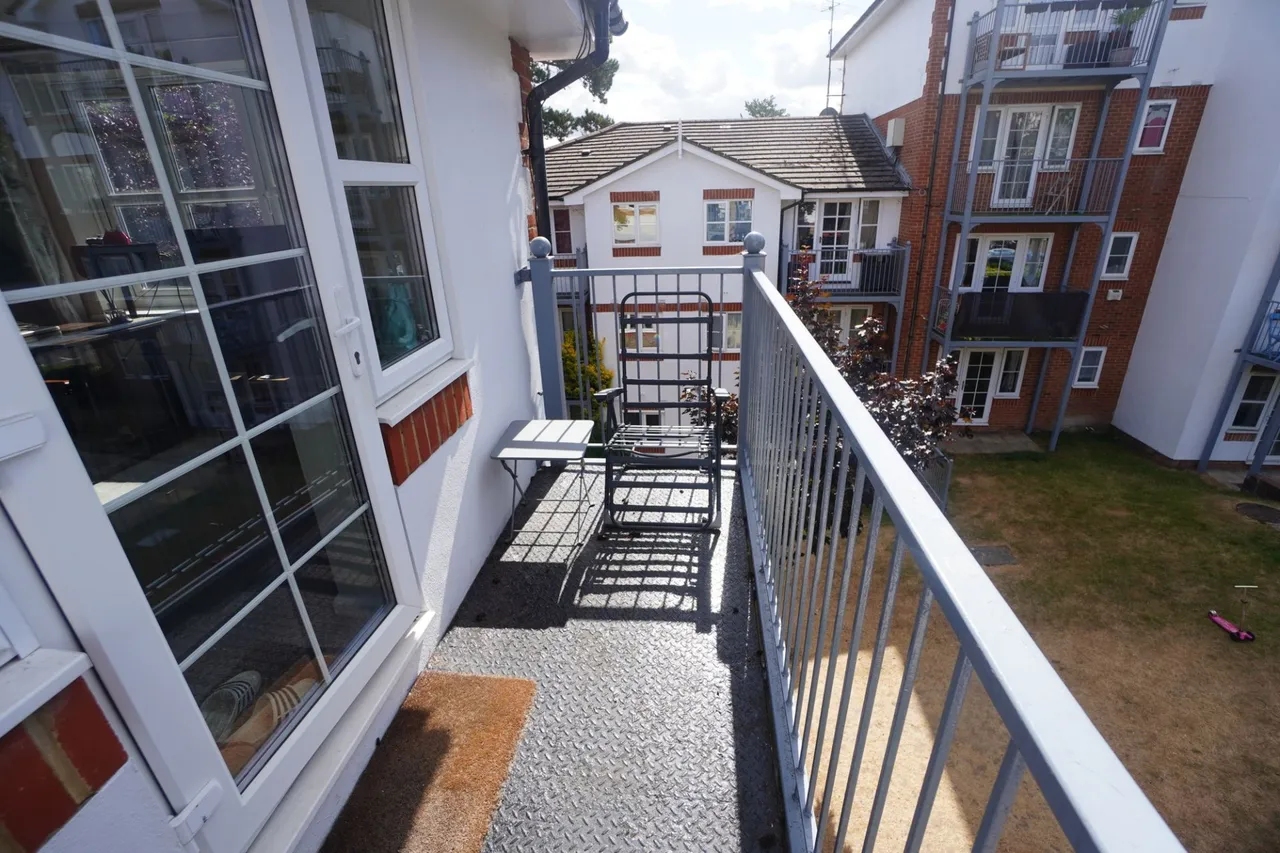 Queen Alexandra Road, High Wycombe, HP11, photo 5