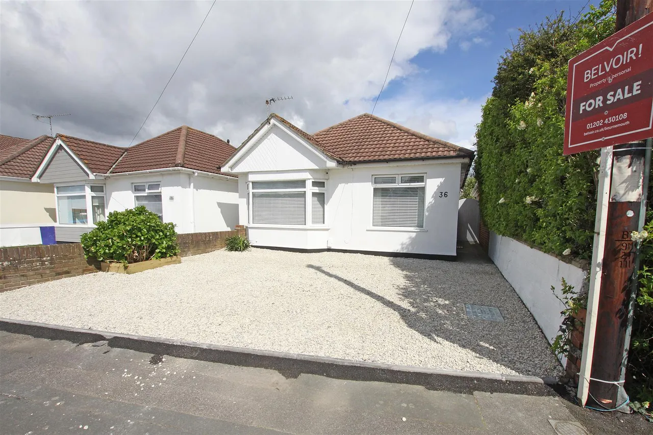 3 bed house for sale — Hawden Road, Bournemouth