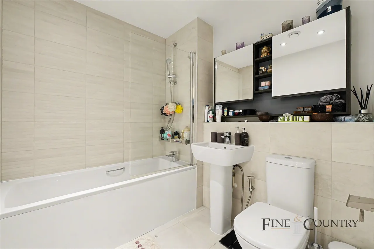 Lakeside Drive, photo 10