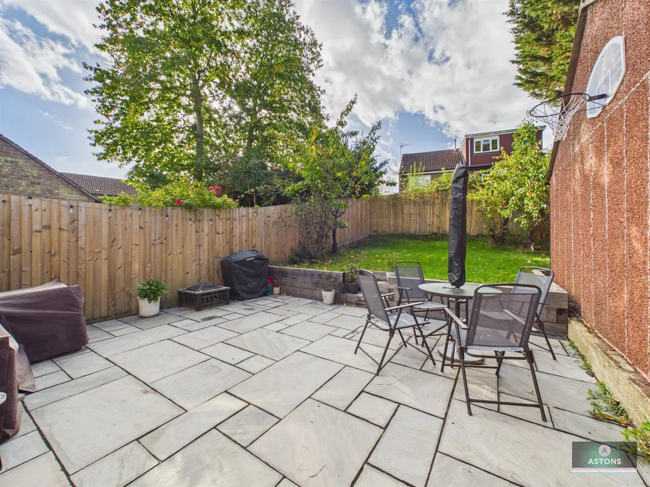 Heathfield, Pound Hill, photo 4