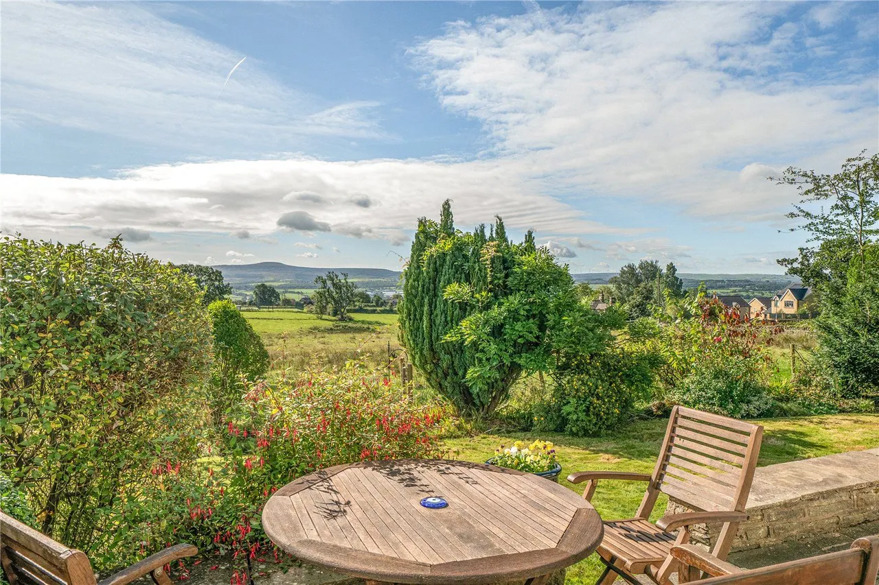 Whins Lane, Simonstone, BB12, photo 13
