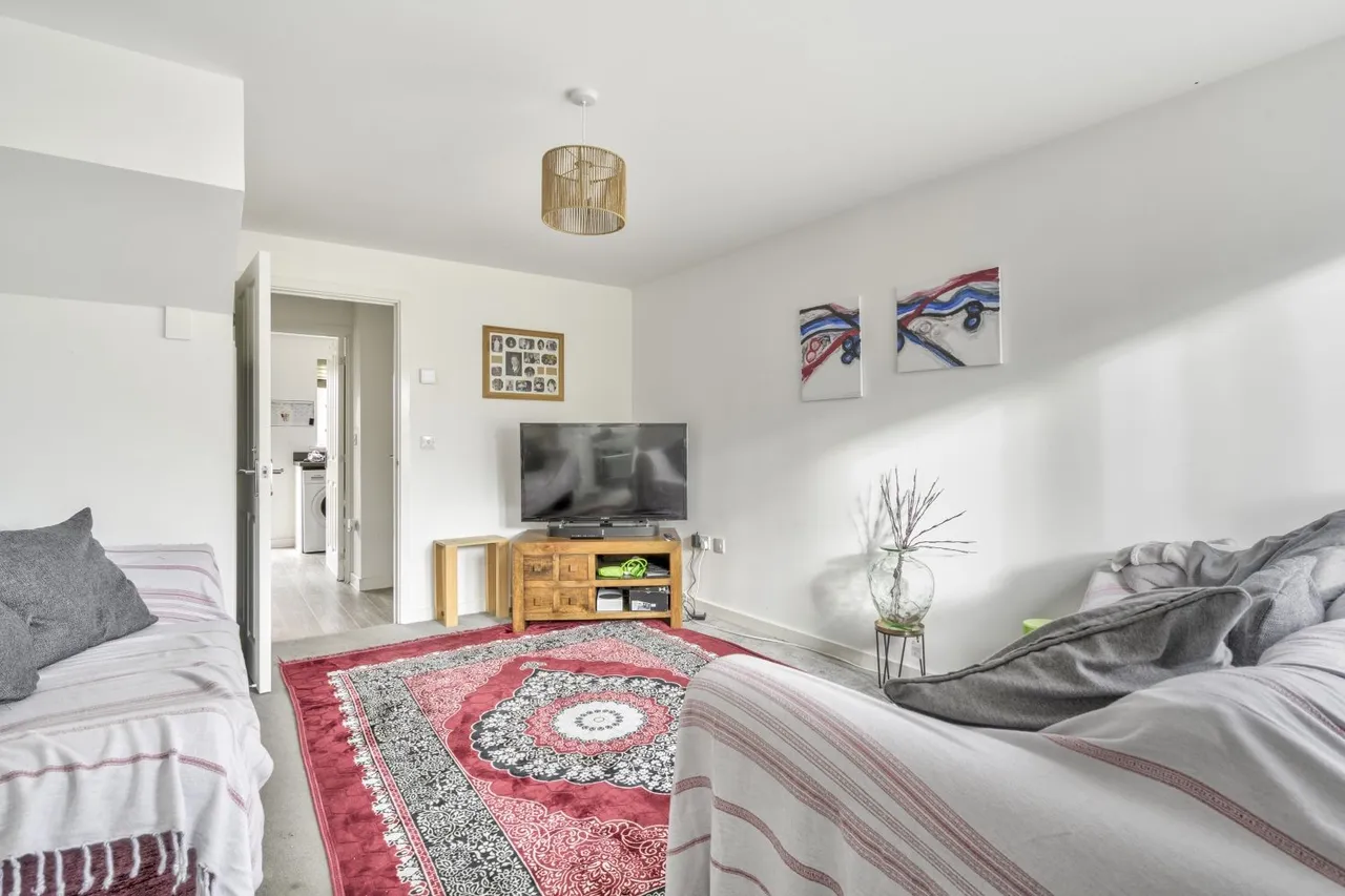 Clitchbury Close, Coate, SN3, photo 6