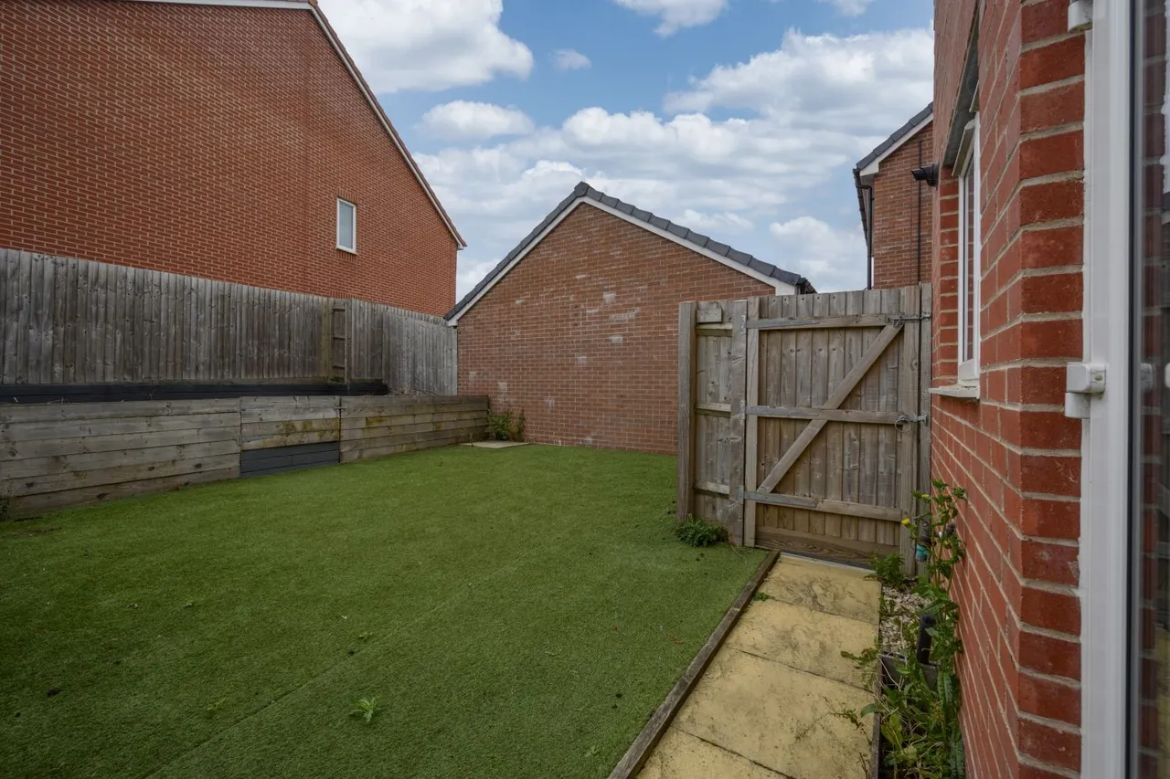 Clitchbury Close, Coate, SN3, photo 2