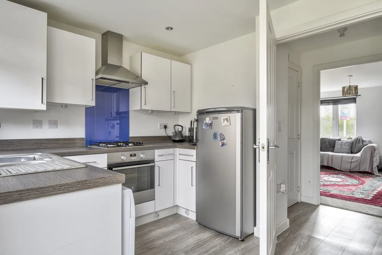 Clitchbury Close, Coate, SN3, photo 3