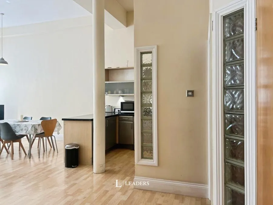 Hollowstone, Nottingham, NG1, photo 9
