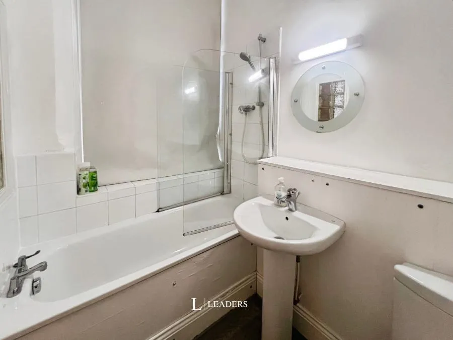 Hollowstone, Nottingham, NG1, photo 8