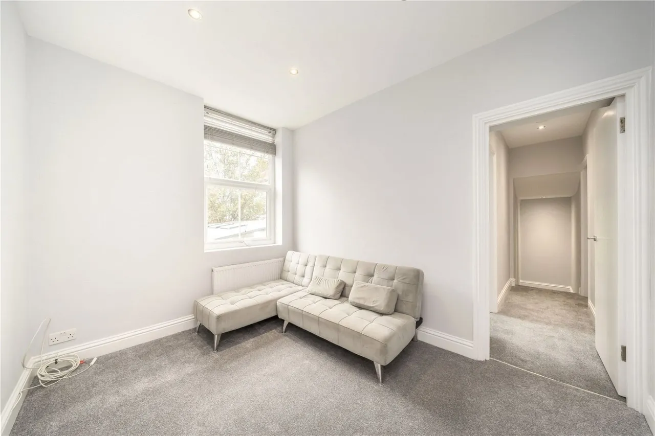 Woolwich Road, London, SE10, photo 2