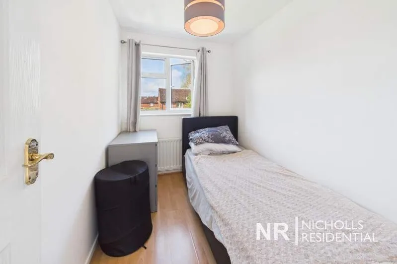 Jersey Road, Crawley, RH11, photo 10