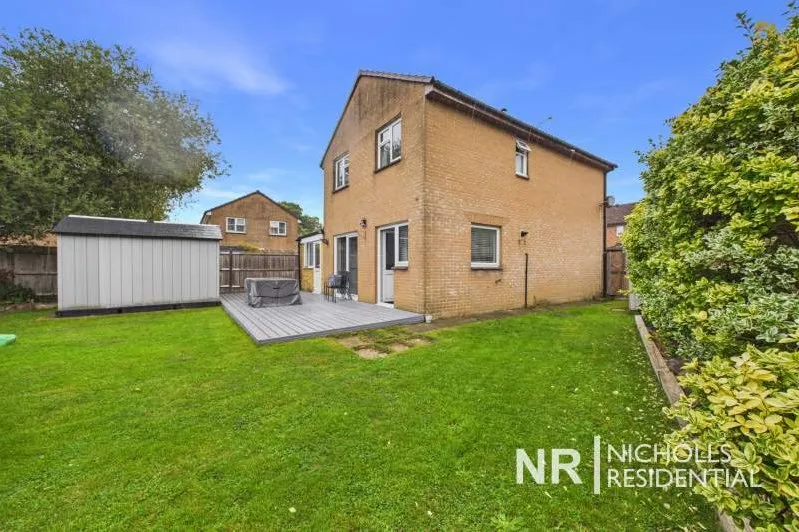 Jersey Road, Crawley, RH11, photo 19