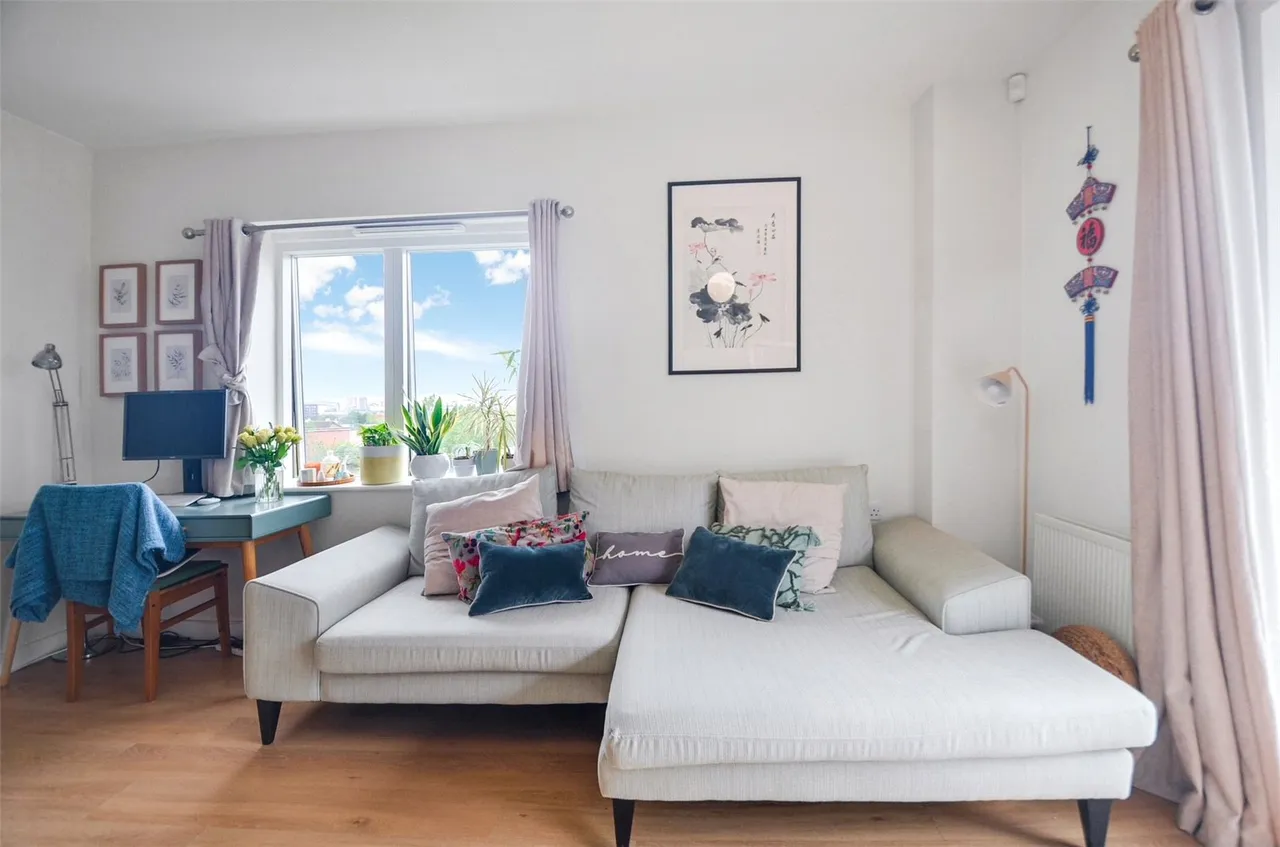 Lakeside Drive, Park Royal, NW10, photo 7