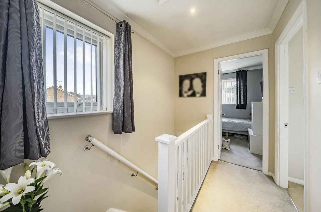 Highfield Path, Farnborough, Hampshire, GU14 0HN, photo 14