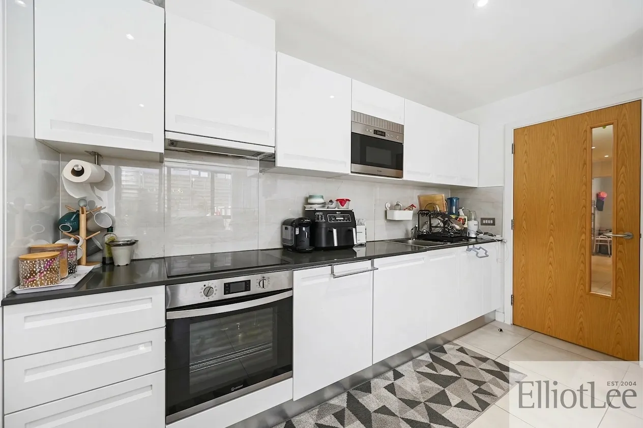 Alexandra Avenue, Emporium Court, HA2, photo 5