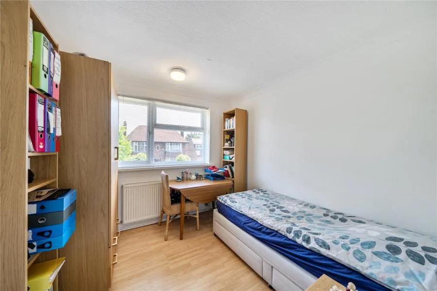 Etchingham Park Road, Finchley, N3, photo 6