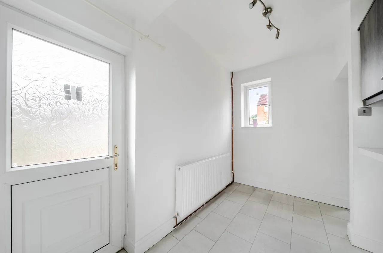 Cornwall Crescent, Rothwell, LS26, photo 16