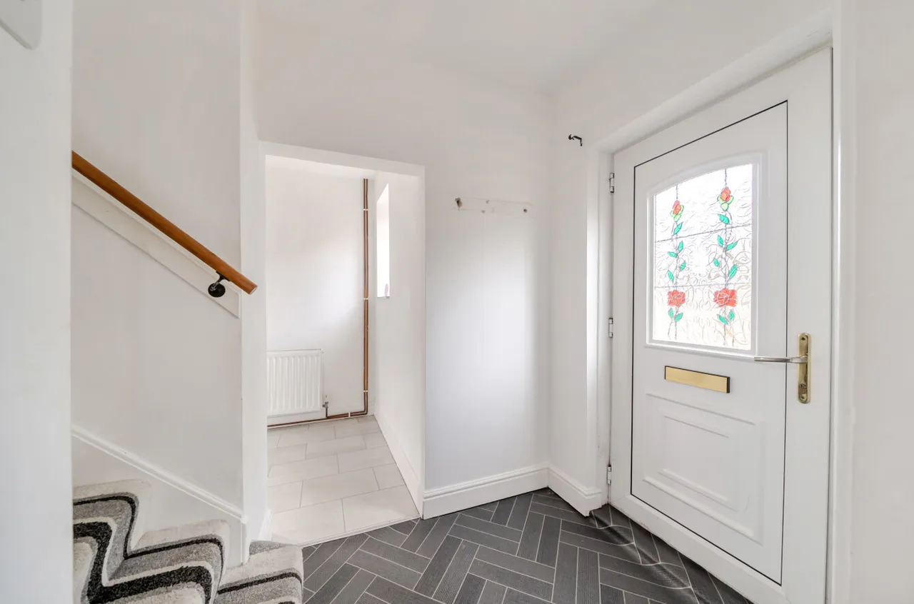 Cornwall Crescent, Rothwell, LS26, photo 13