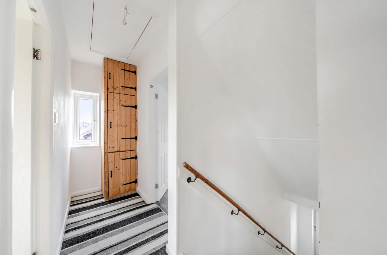 Cornwall Crescent, Rothwell, LS26, photo 18