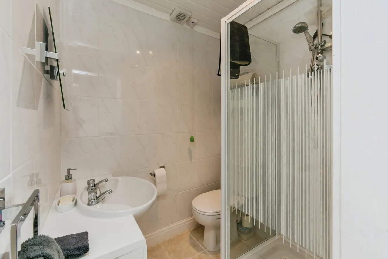The Burrows, Cuddington, Northwich, Cheshire, CW8, photo 13
