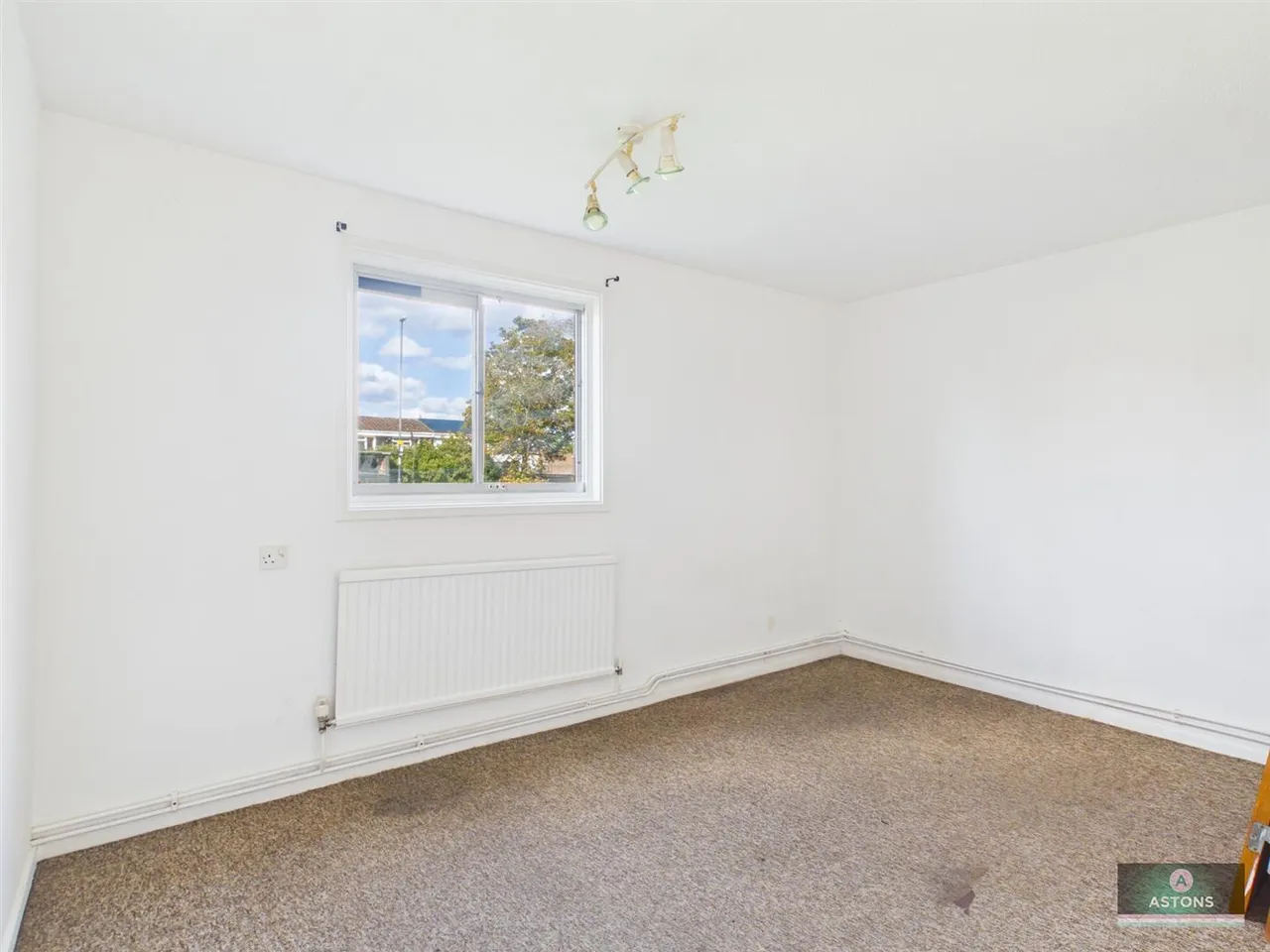 Britten Close, Bewbush, photo 5