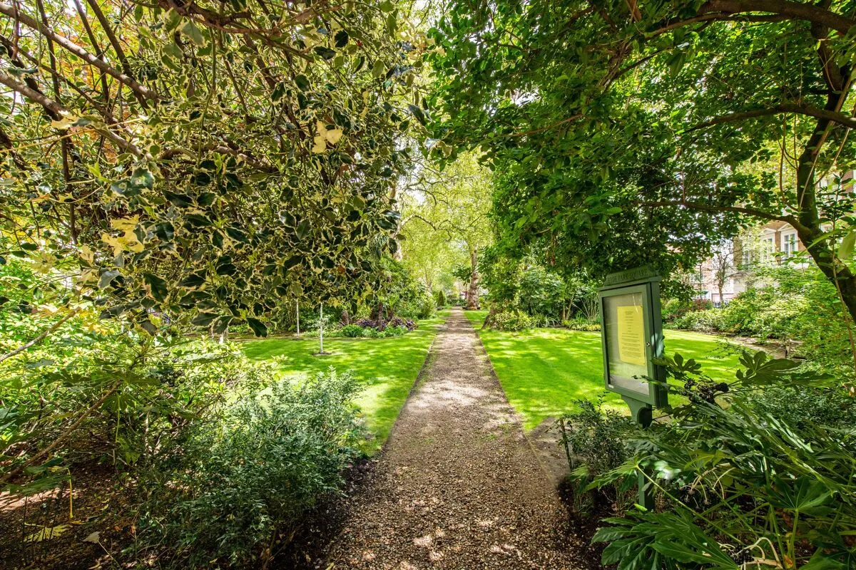 Hyde Park Square, London, W2, photo 5