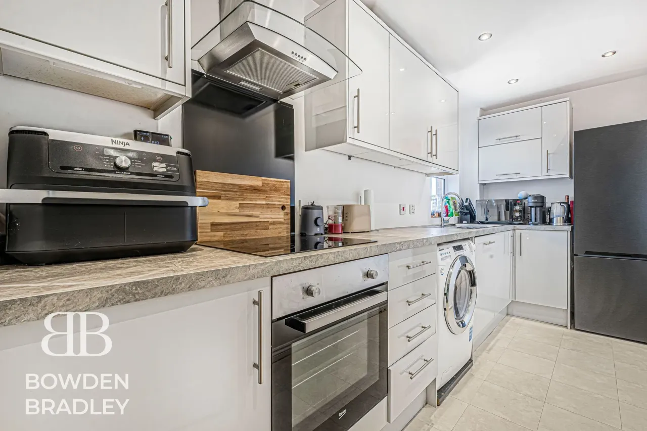 Ravenoak Way, Chigwell, IG7, photo 18
