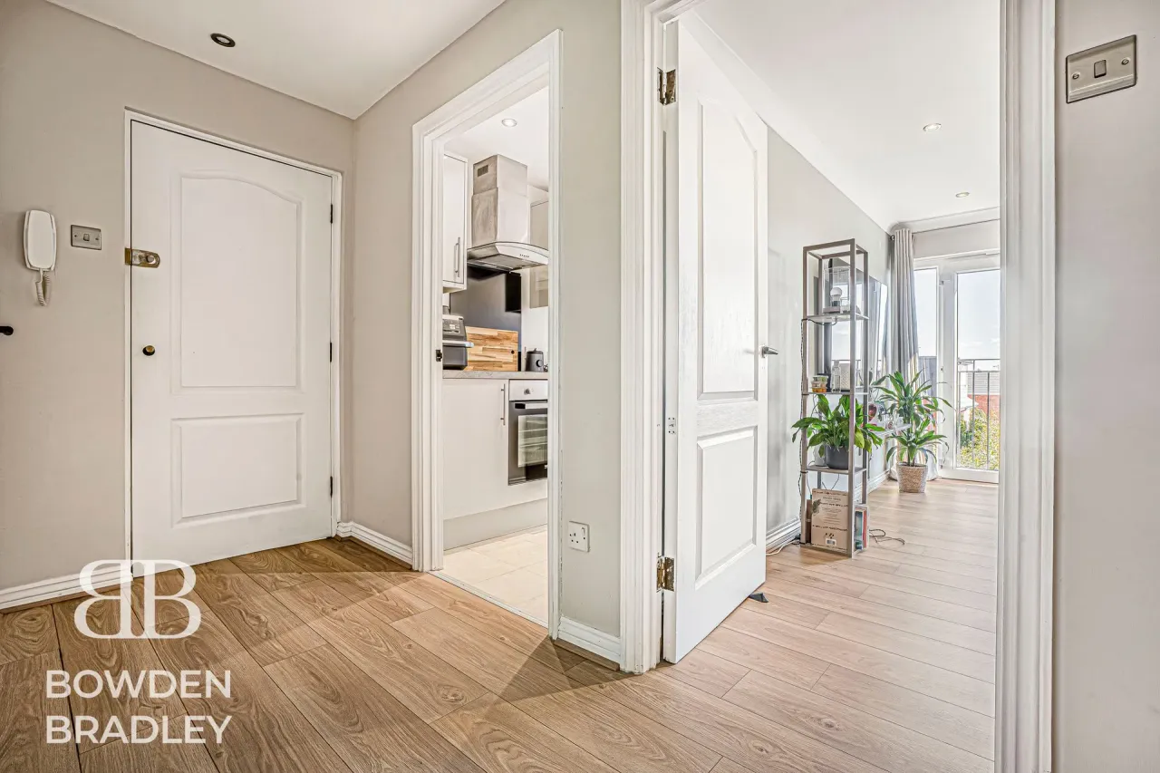 Ravenoak Way, Chigwell, IG7, photo 20
