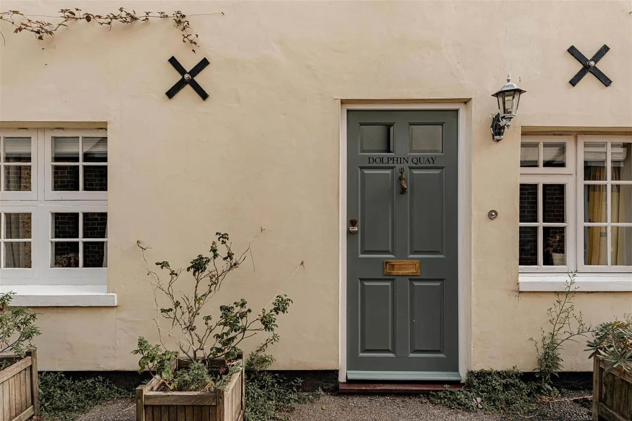 Pillory Gate, Strand Street, Sandwich, Kent, CT13 9DS, photo 6