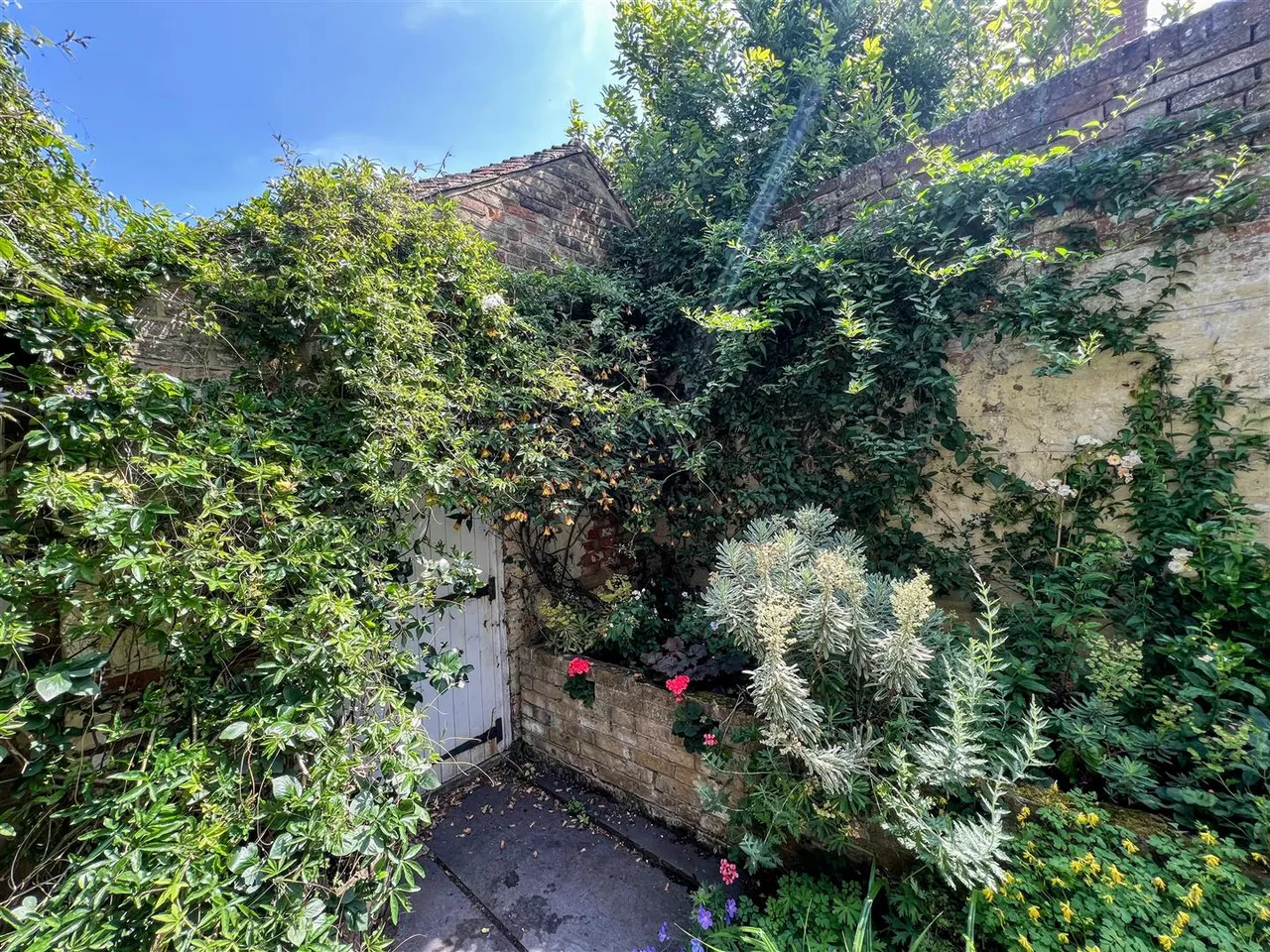 Pillory Gate, Strand Street, Sandwich, Kent, CT13 9DS, photo 16