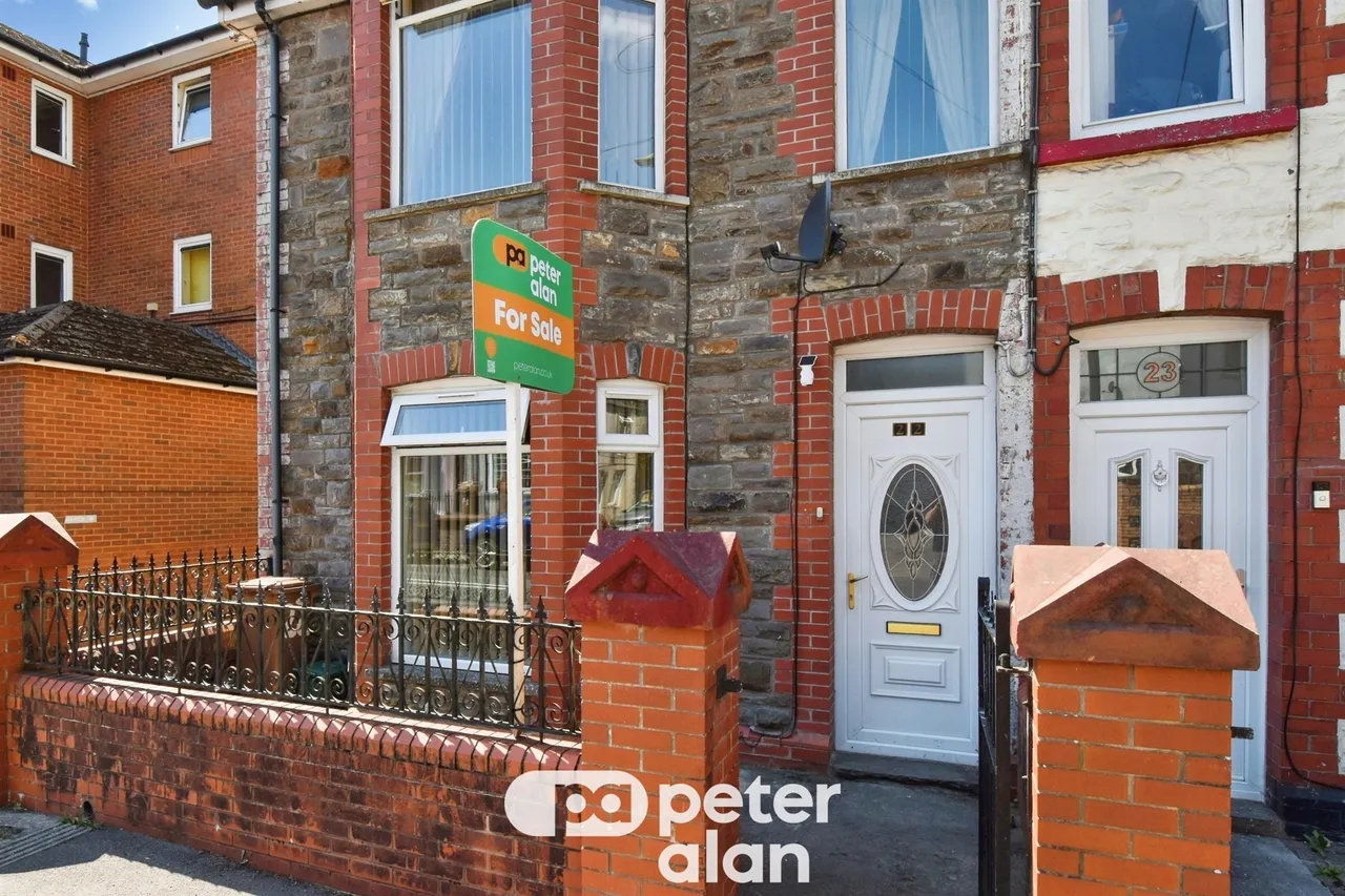 3 bed house for sale, Church Street, Tredegar, NP22
