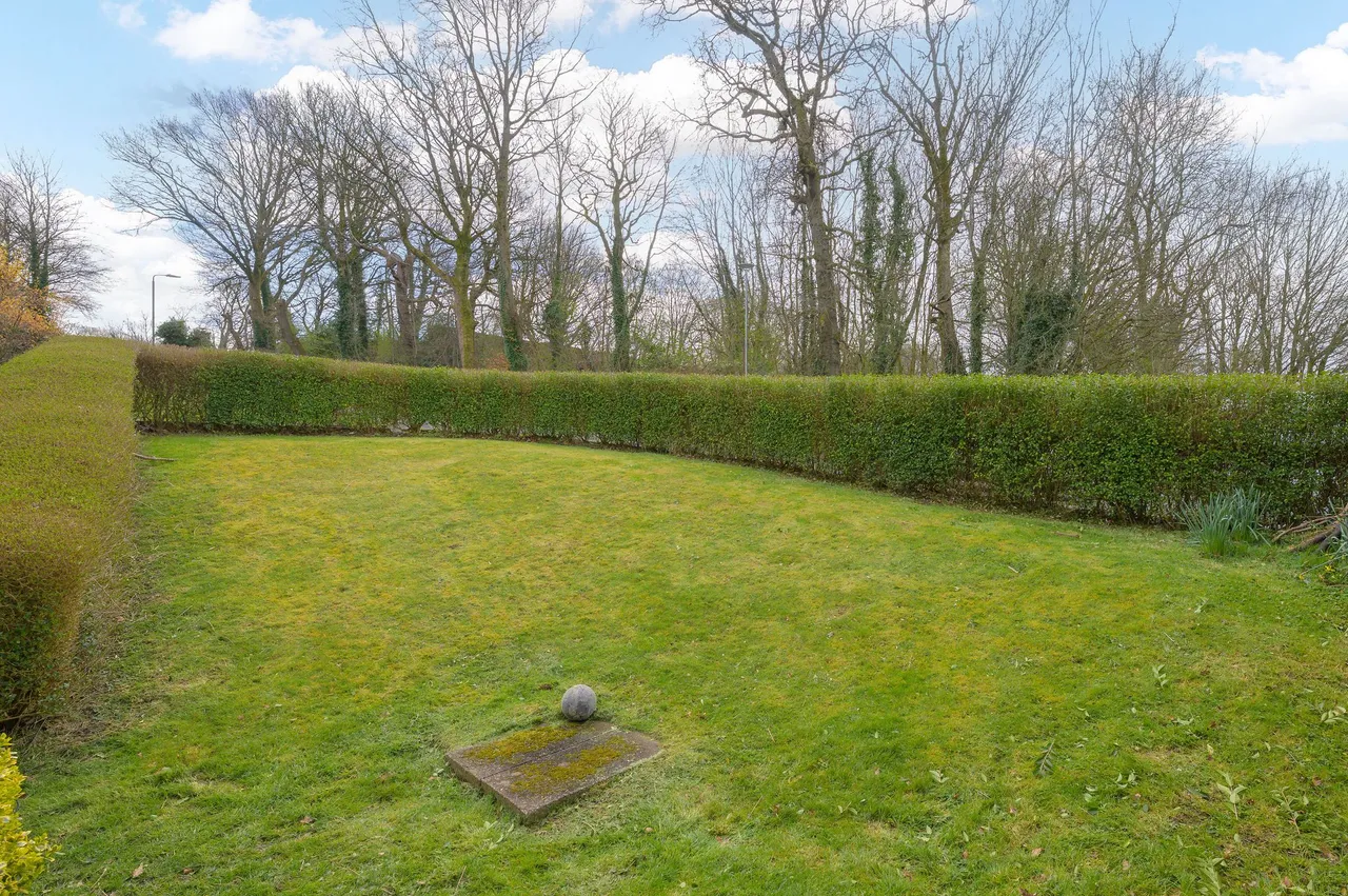 Auchenlodment Road, Johnstone, photo 12