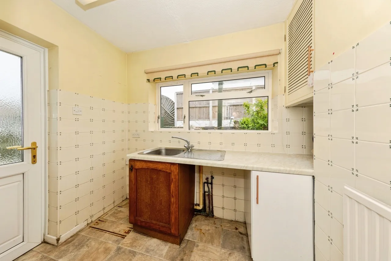 Heol Blaengwastod, Carmarthen, SA31, photo 5