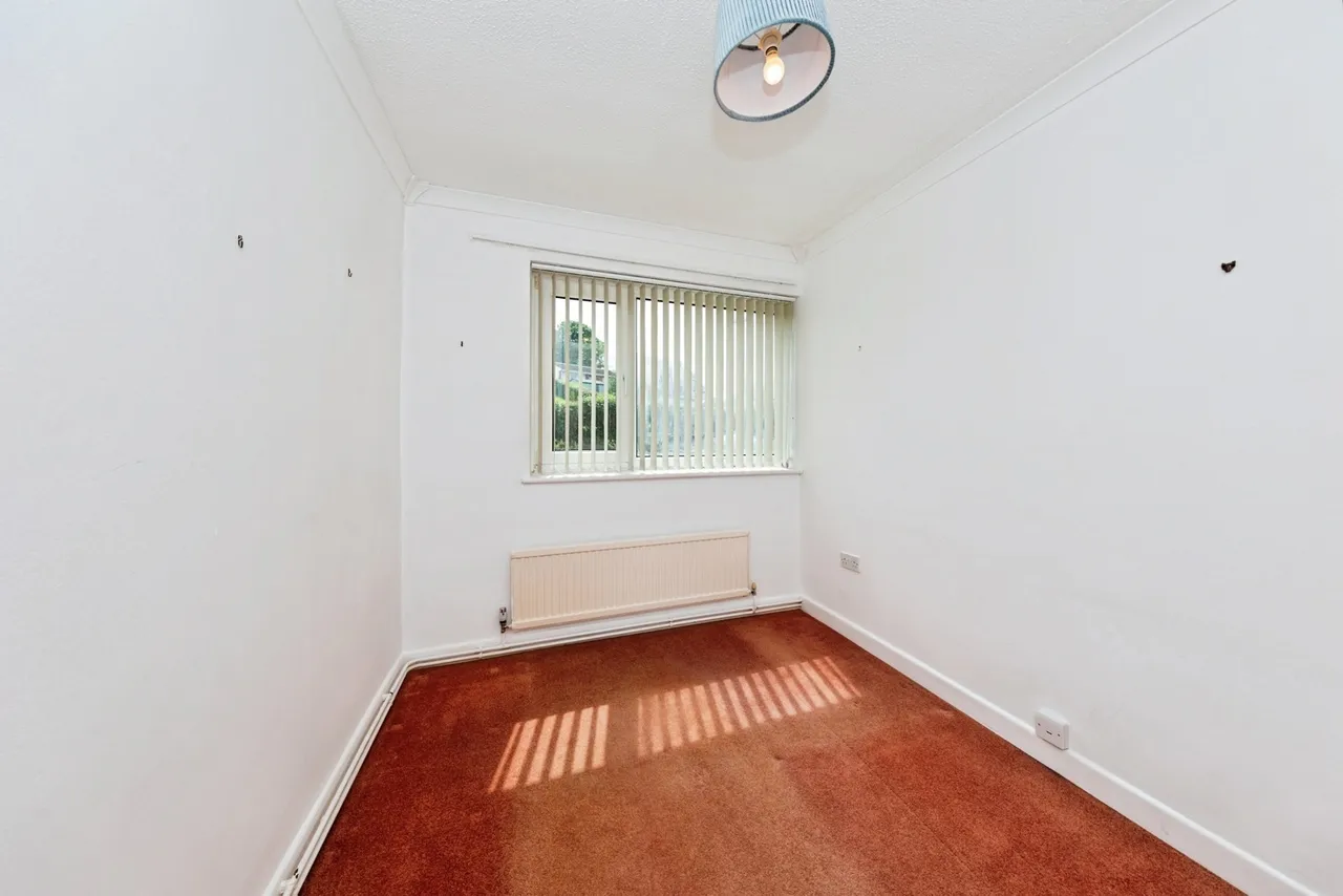 Heol Blaengwastod, Carmarthen, SA31, photo 17
