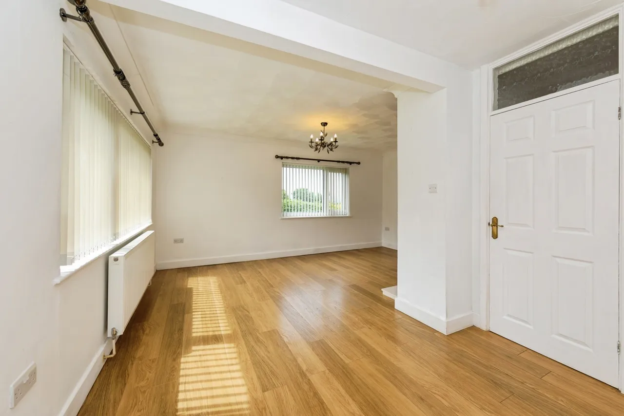 Heol Blaengwastod, Carmarthen, SA31, photo 7