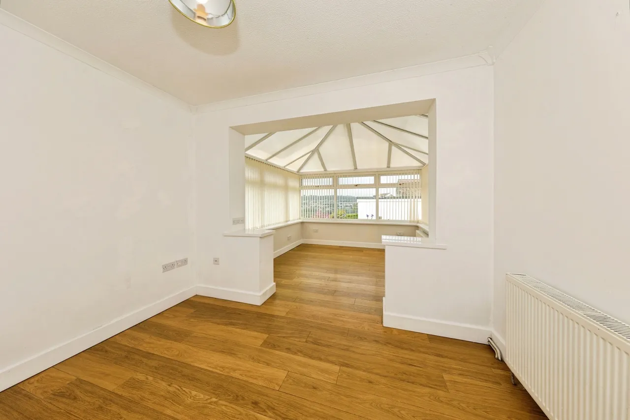 Heol Blaengwastod, Carmarthen, SA31, photo 11