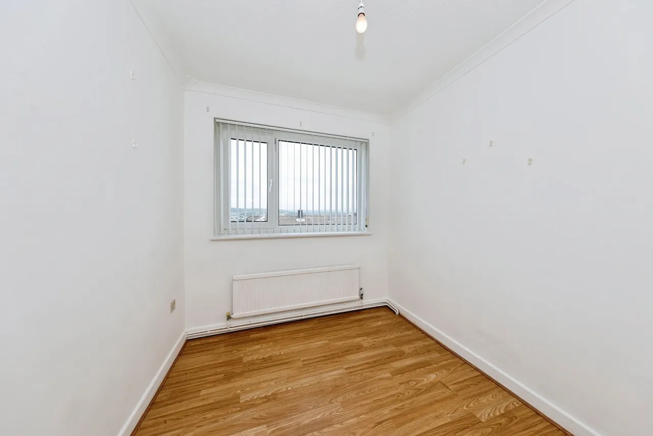 Heol Blaengwastod, Carmarthen, SA31, photo 22