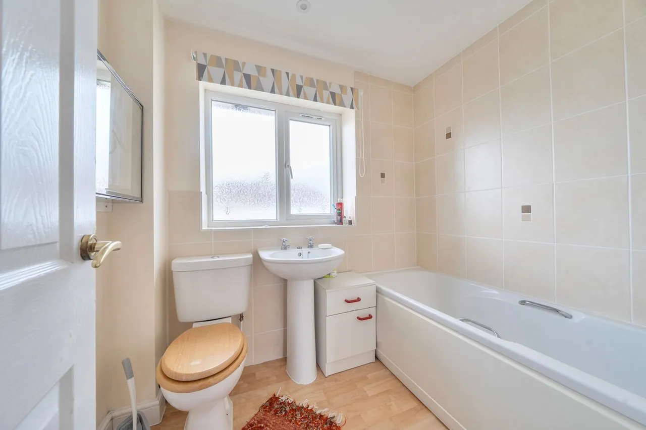 Parkfield, Axbridge, BS26, photo 9